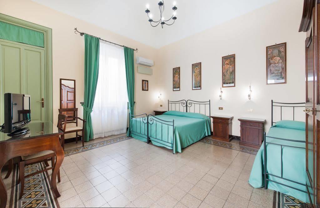 Panormus Hotel Палермо Екстериор снимка
