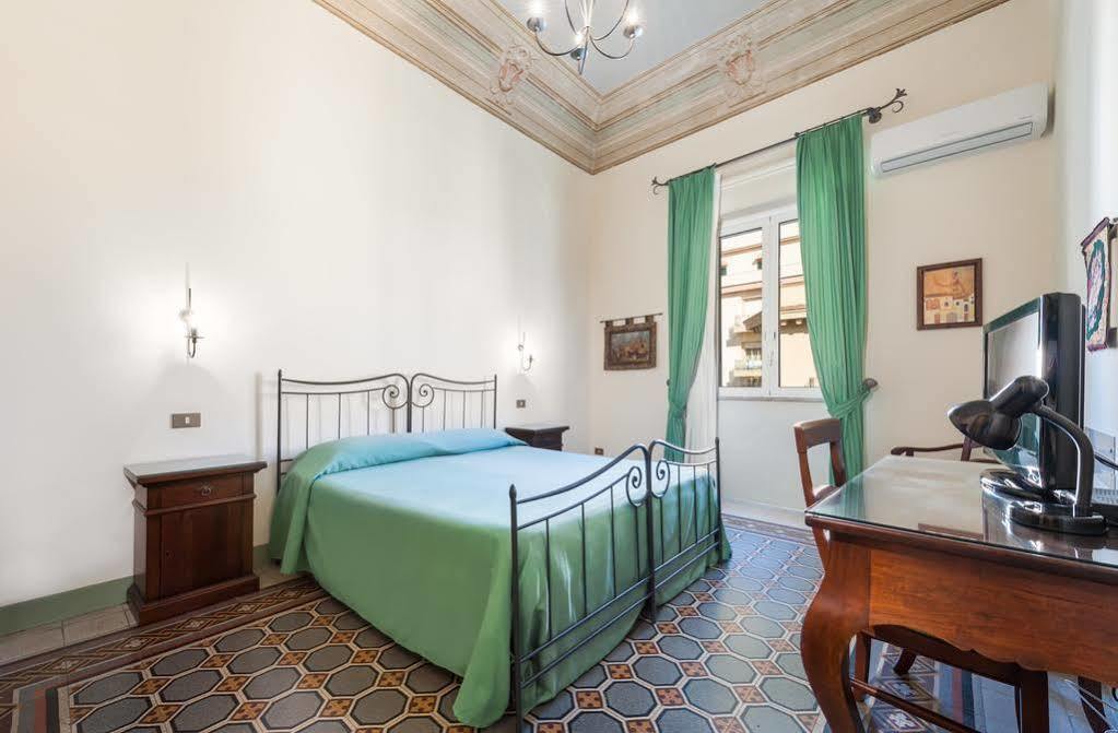Panormus Hotel Палермо Екстериор снимка